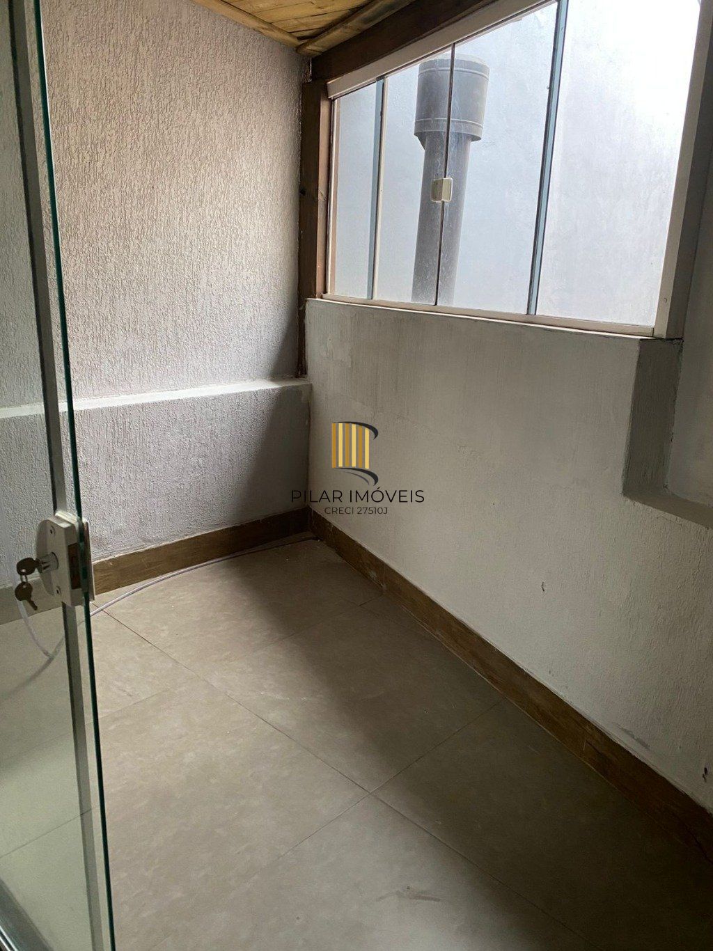 Casa com 156m², 4 dormitórios, 3 vagas no Ecoville.