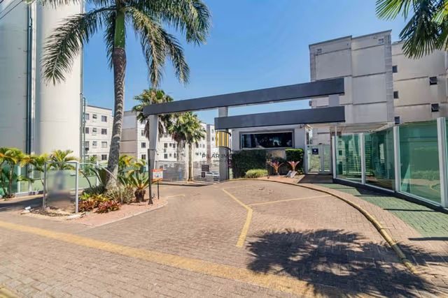 Apartamento de 2 quartos, piscina e 1 vaga de garagem em Canoas.