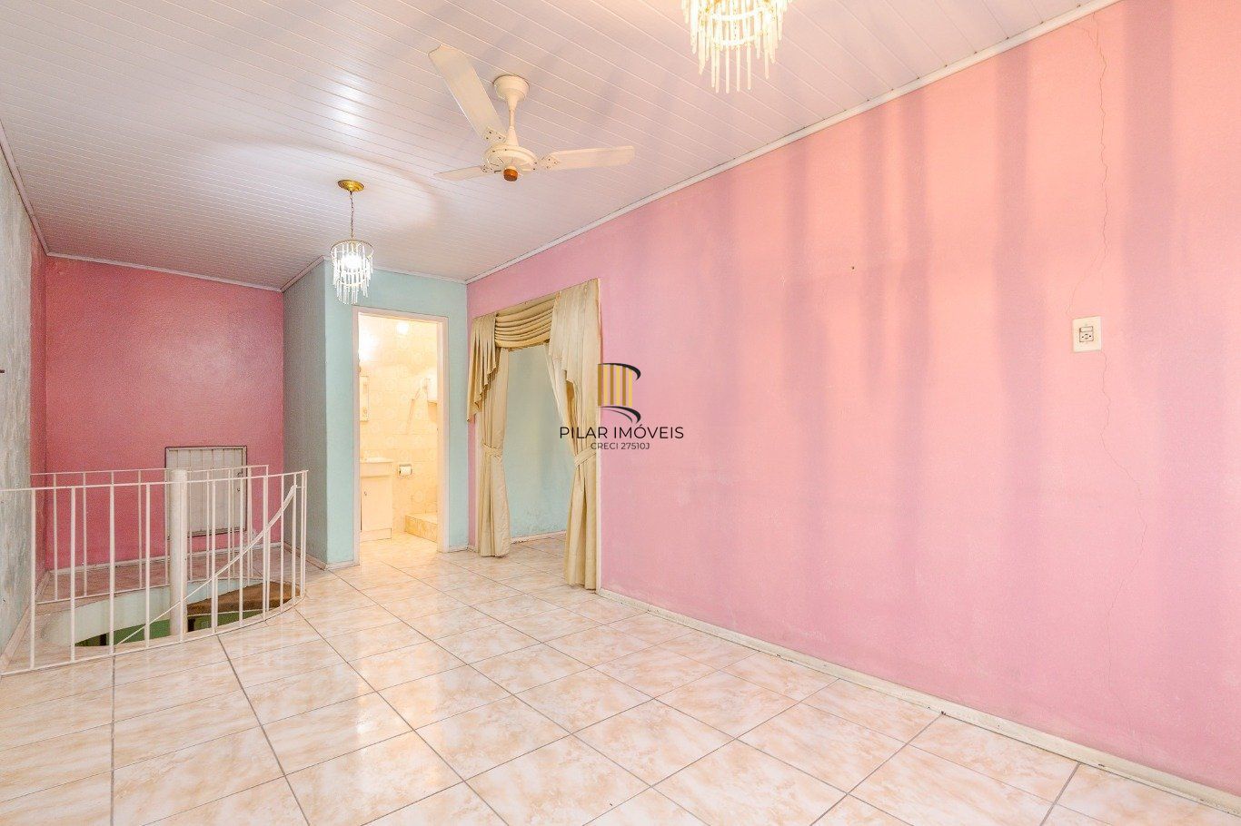 Casa de 3 dormitórios, 4 banheiros, 3 vagas de garagem no bairro Agronomia