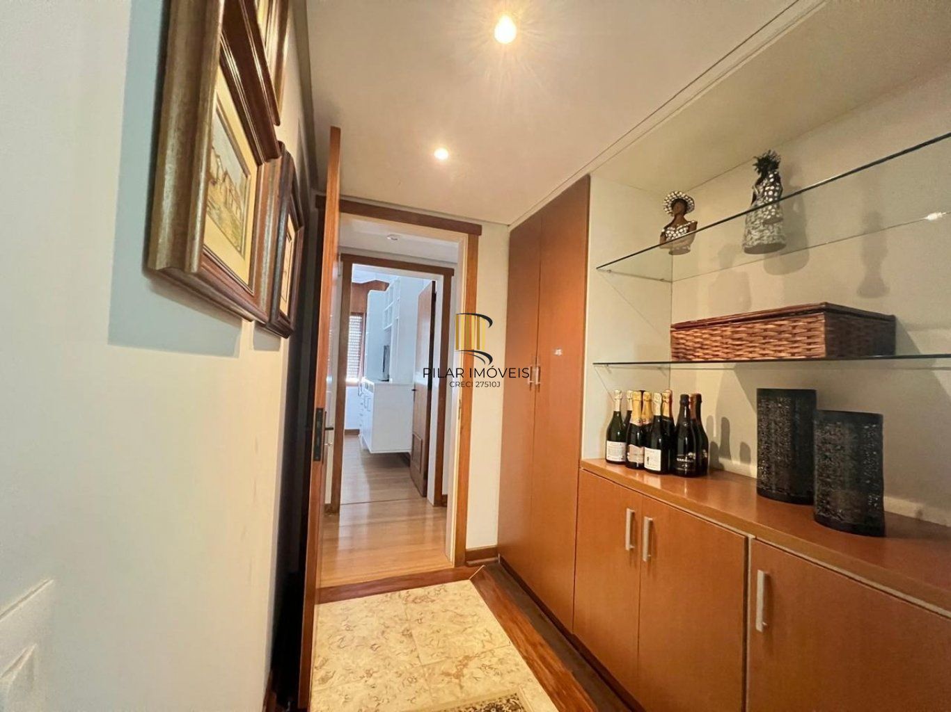 Apartamento com 4 quartos, 223m² e 2 vagas no bairro Jardim do Salso