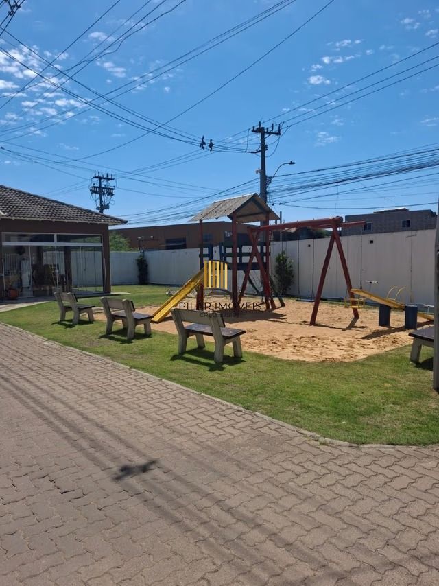 Casa em condomínio de 2 quartos, 1 vaga de garagem em Cachoeirinha.