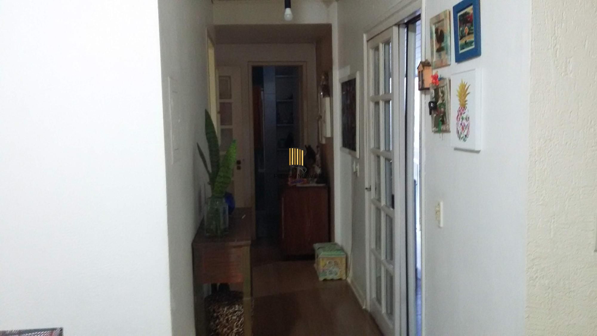 Casa com 3 dormitórios em Cachoeirinha
