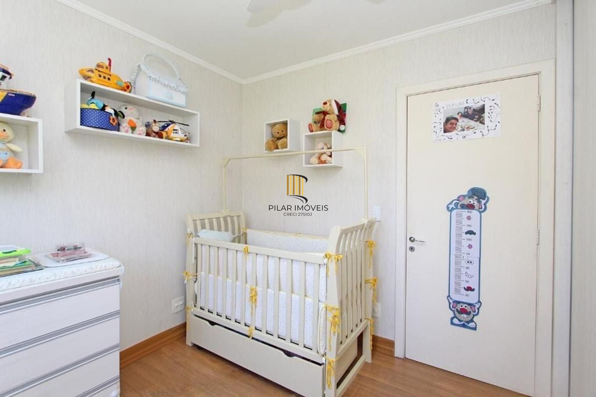 Apartamento de 4 dormitórios bairro Boa Vista