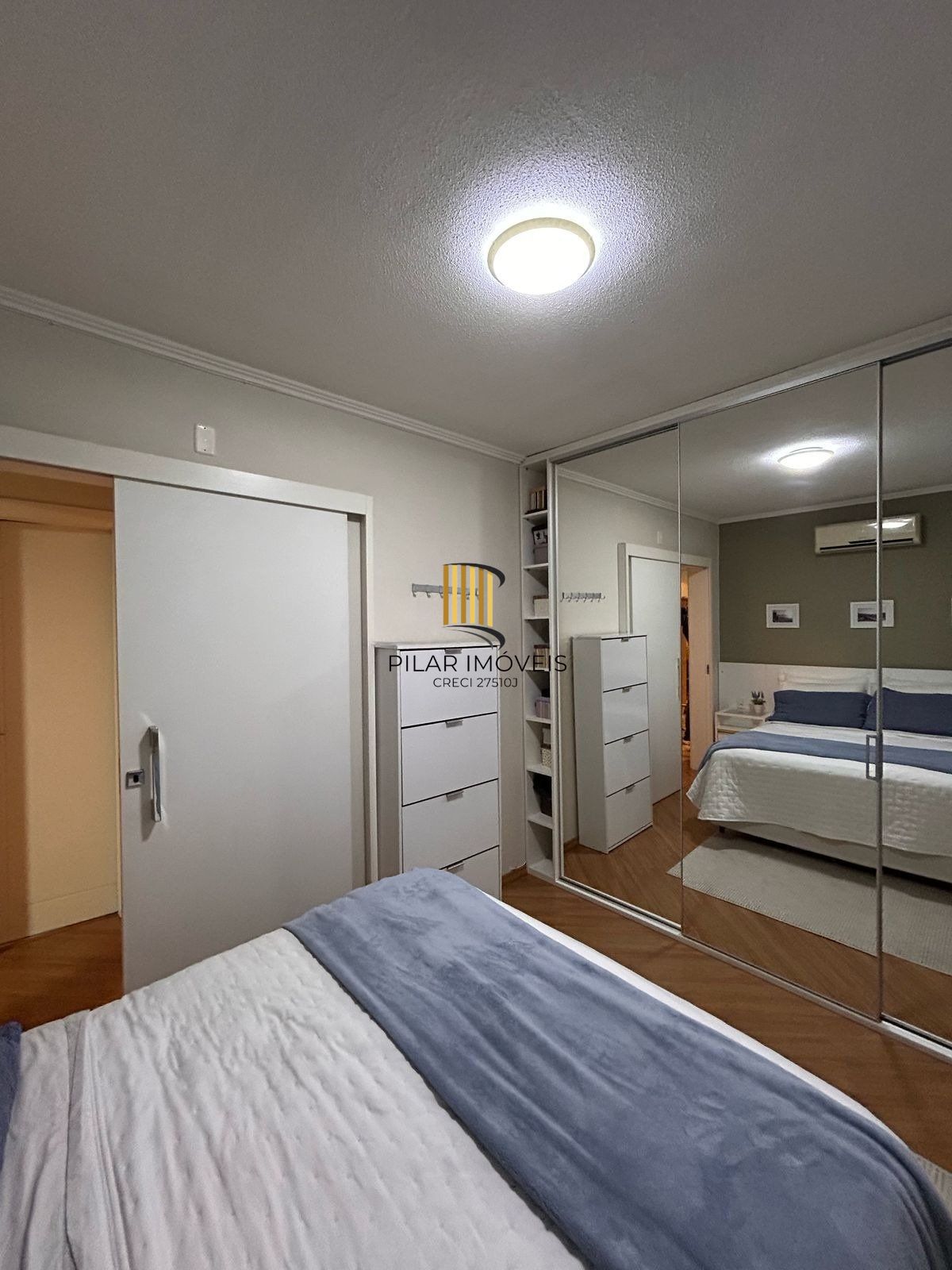 Apartamento à venda com 2 quartos e 55m² no bairro Cristal