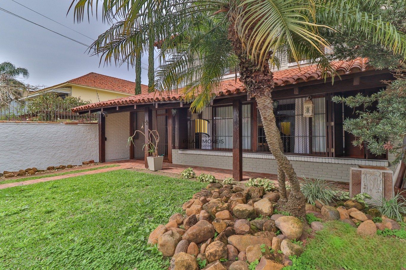 Casa de 3 dormitórios bairro Ipanema