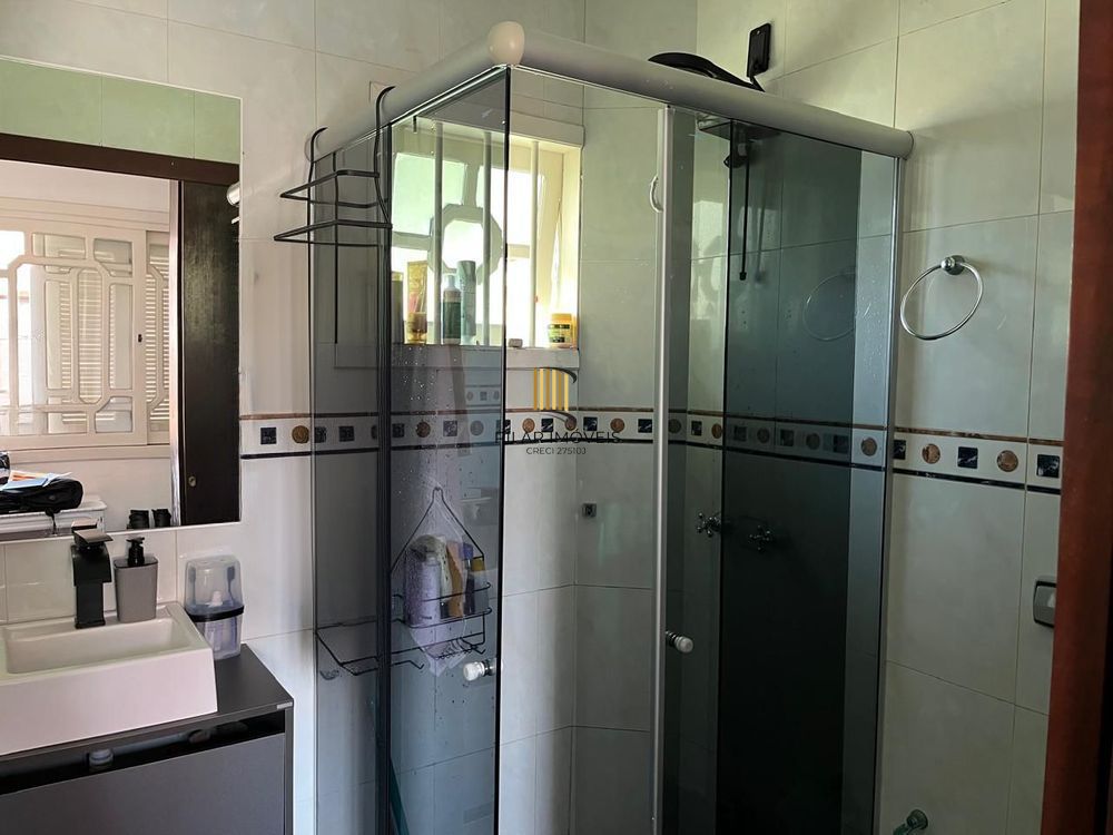 Casa triplex em condomínio no Ecoville com 2 suítes