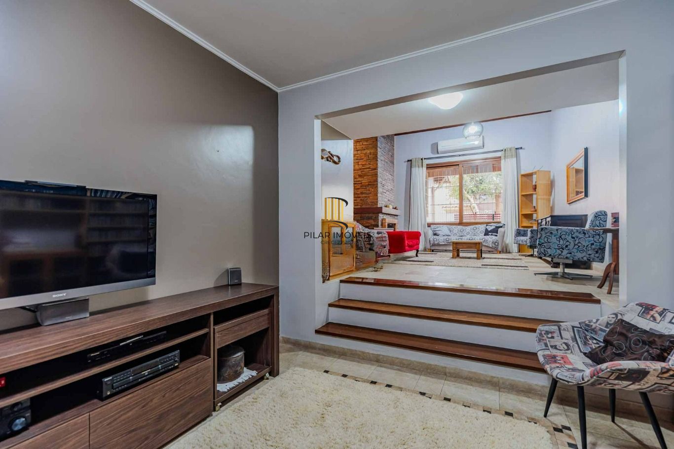 Casa com 3 quartos e 4 vagas no Bairro Vila Ipiranga