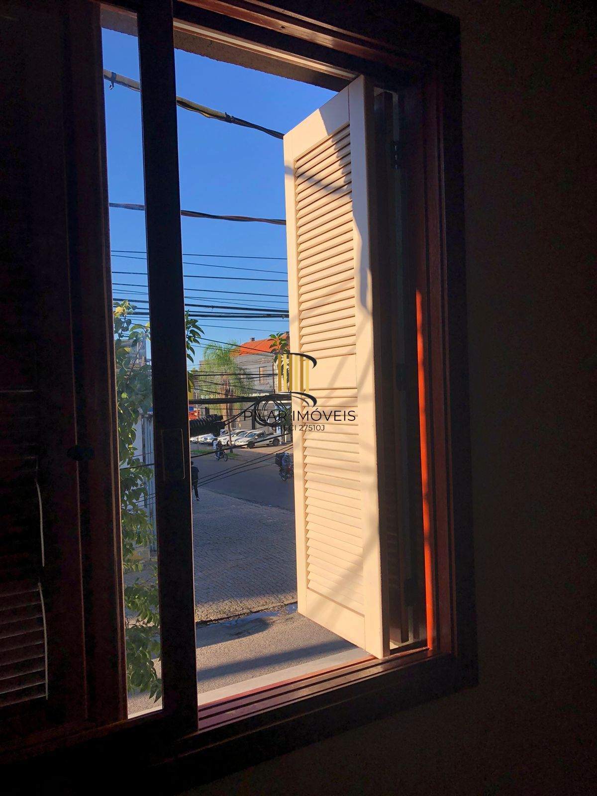 Apartamento 2 Dormitórios Reformado no São João – Av. Pátria