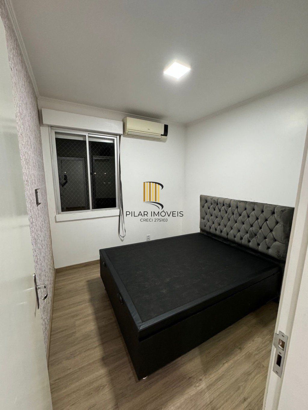 Apartamento semi mobiliado de 2 dormitórios e 1 vaga no bairro Sarandi