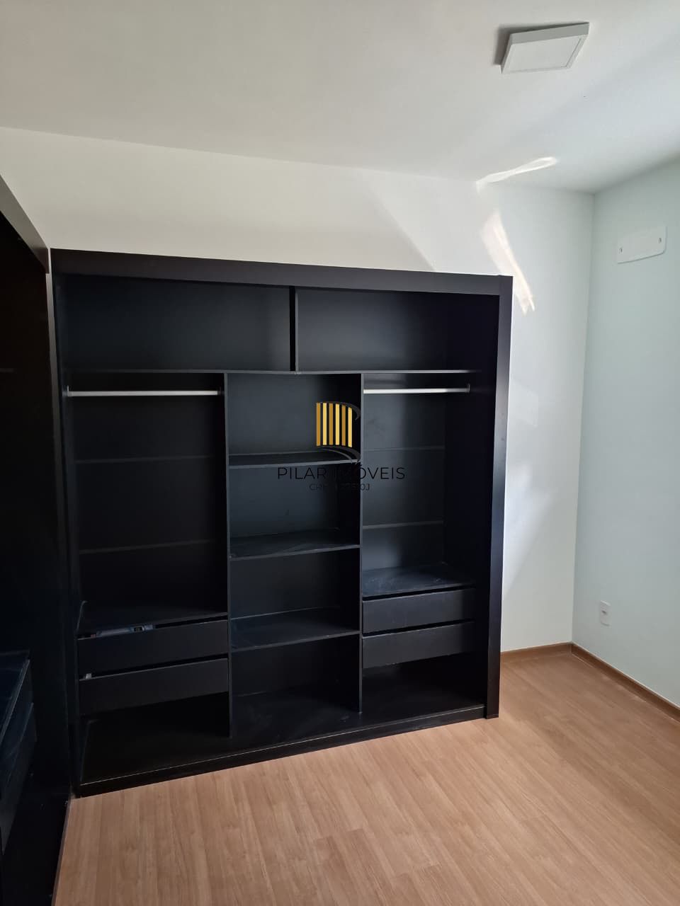 Apartamento 2 dormitórios 2andar, 1 vaga e Piscina na Av. Protásio Alves