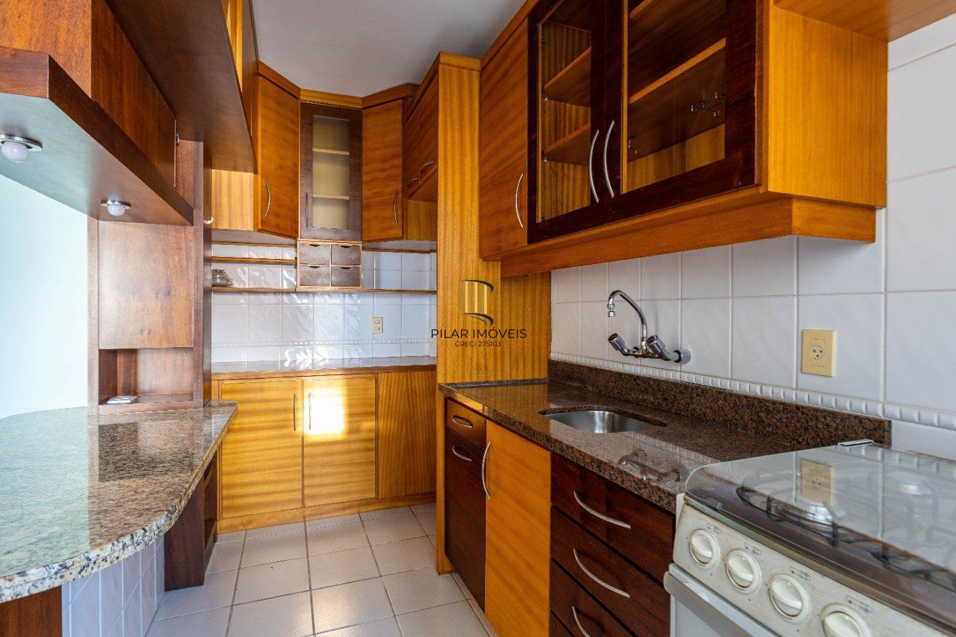 Apartamento com 3 Quartos, 1 suite e 1 vaga à Venda no bairro Tristeza.