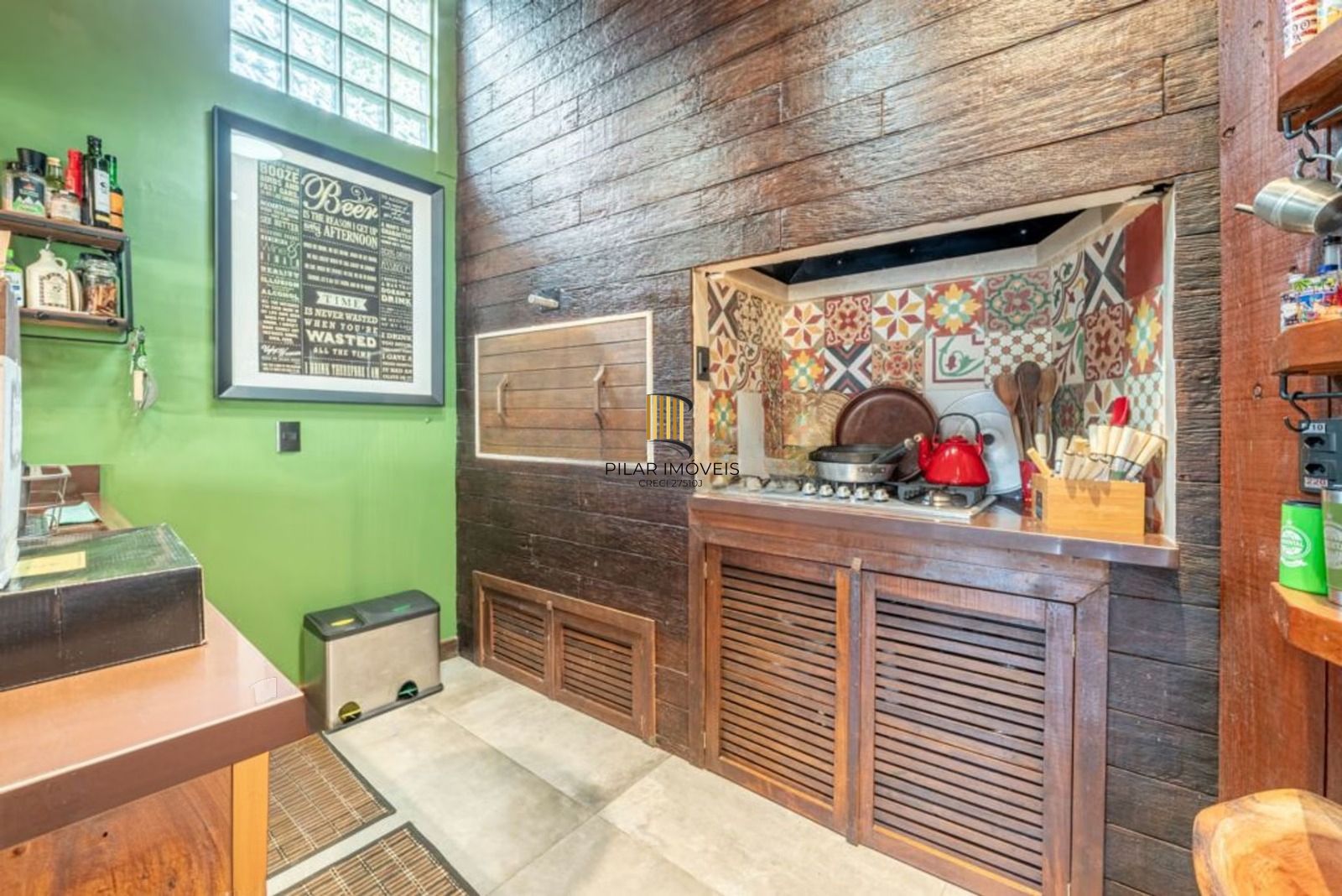 Casa em condomínio de 3 dormitórios no bairro Ipanema Porto Alegre.