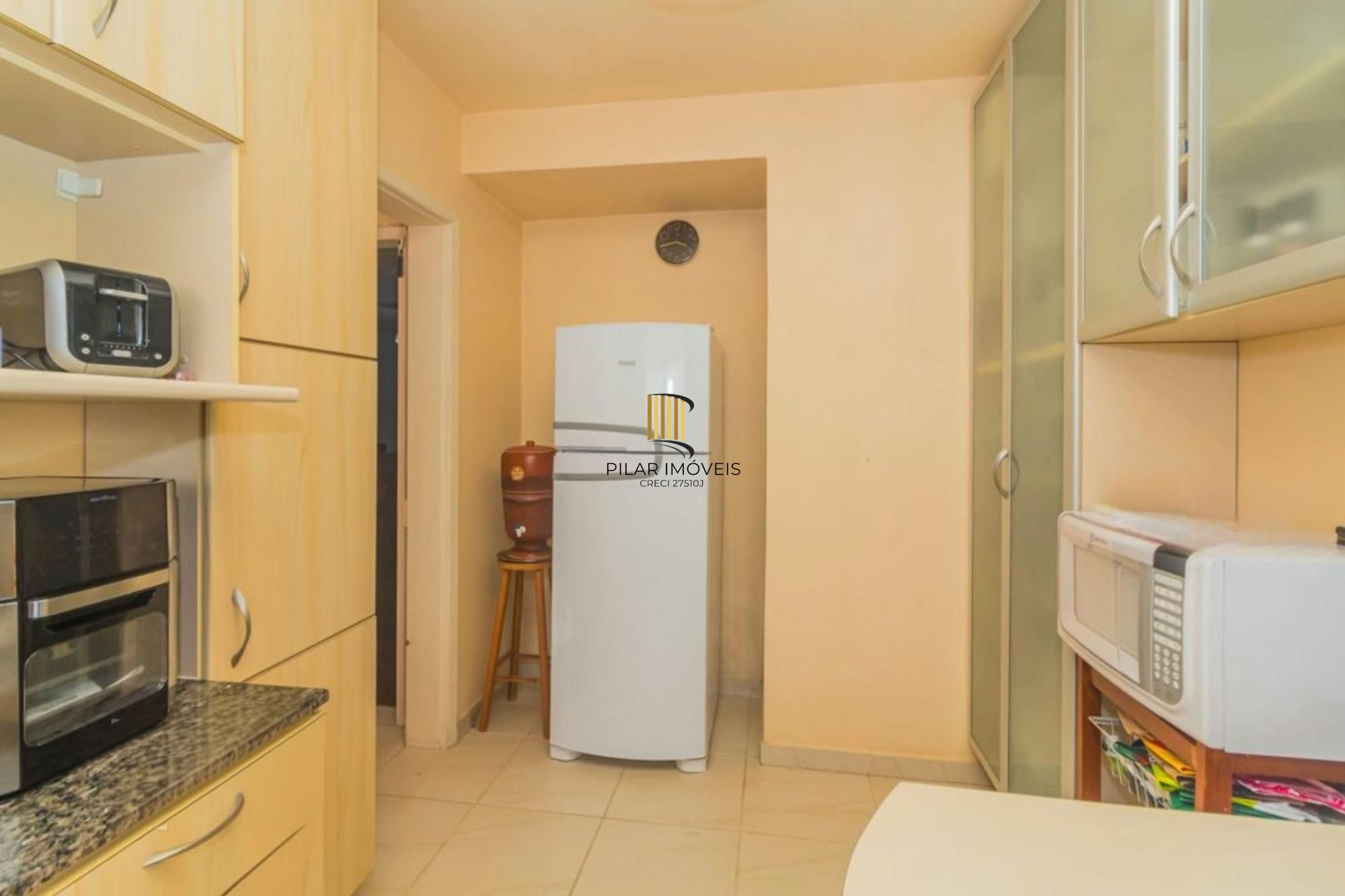 Casa com 255 metros privativos e pátio com piscina no Bairro Higienópolis