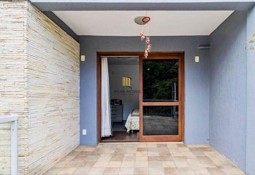 Casa com 3 quartos, 2 vagas e 266m² para vender - Jardim Planalto, Porto Alegre