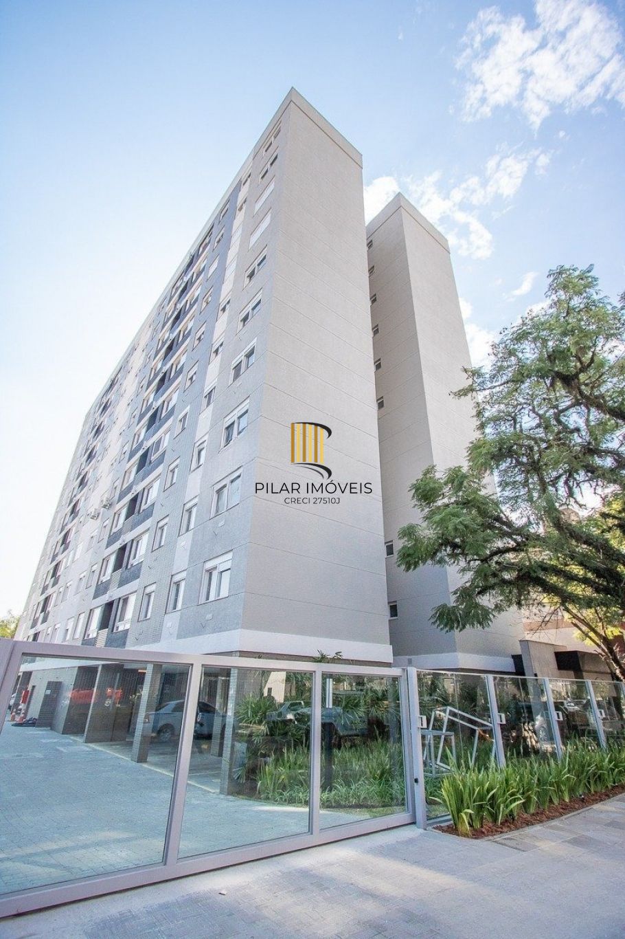 Apartamento de 2 dormitórios, e 1 vaga de garagem no Bairro são Joao/Poa.
