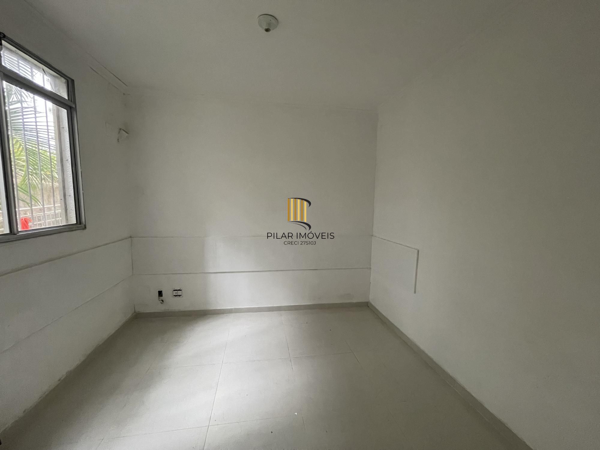 Apartamento Térreo 2 quartos em condomínio fechado com piscina e infra completa