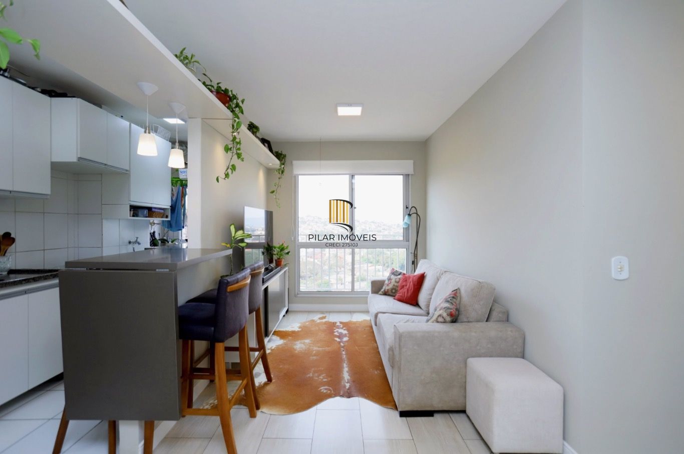 Apartamento com 2 quartos e 48m² à venda em Glória.