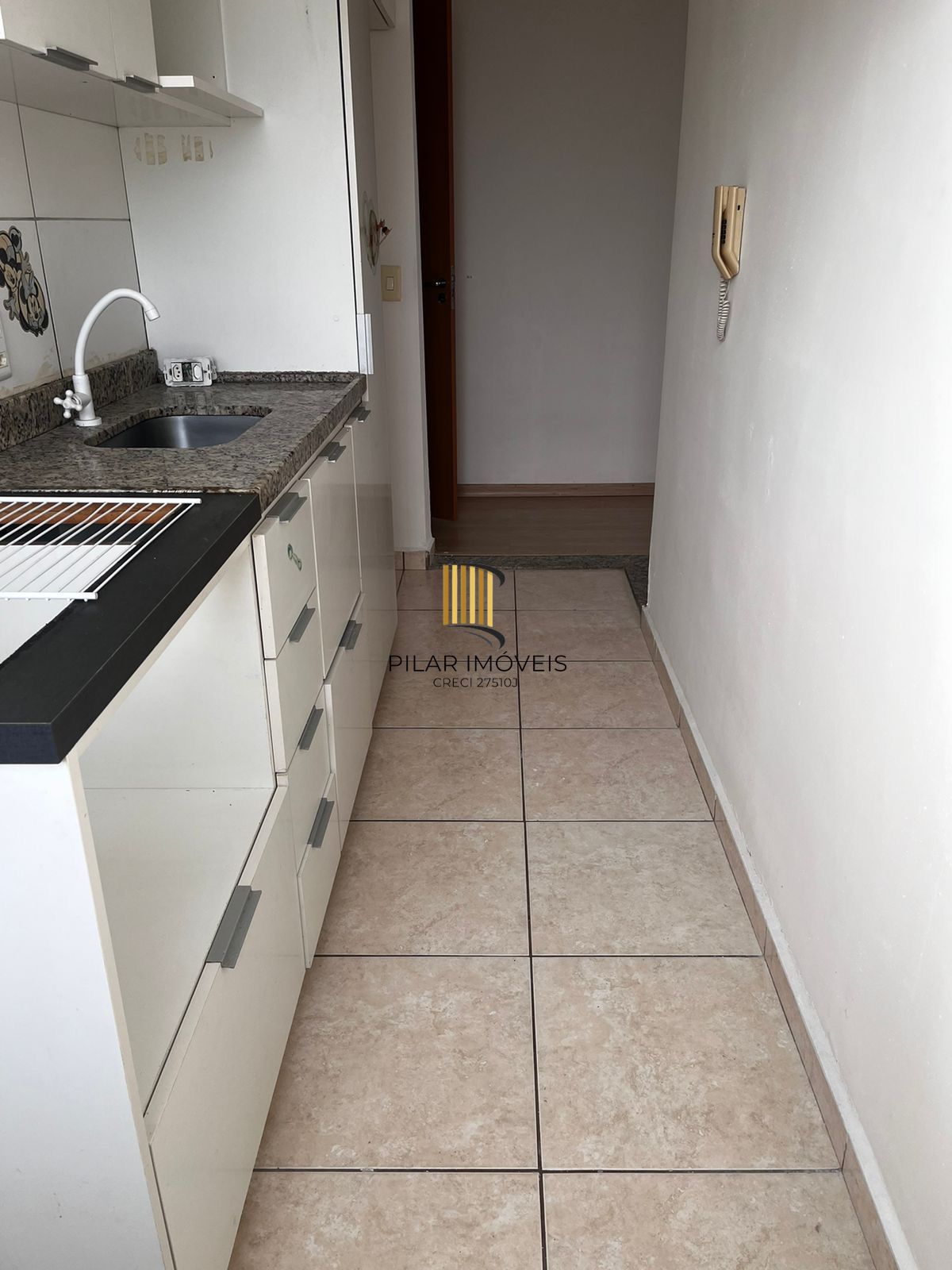 Apartamento com Sacada Morro Santana com 1 vaga de garagem