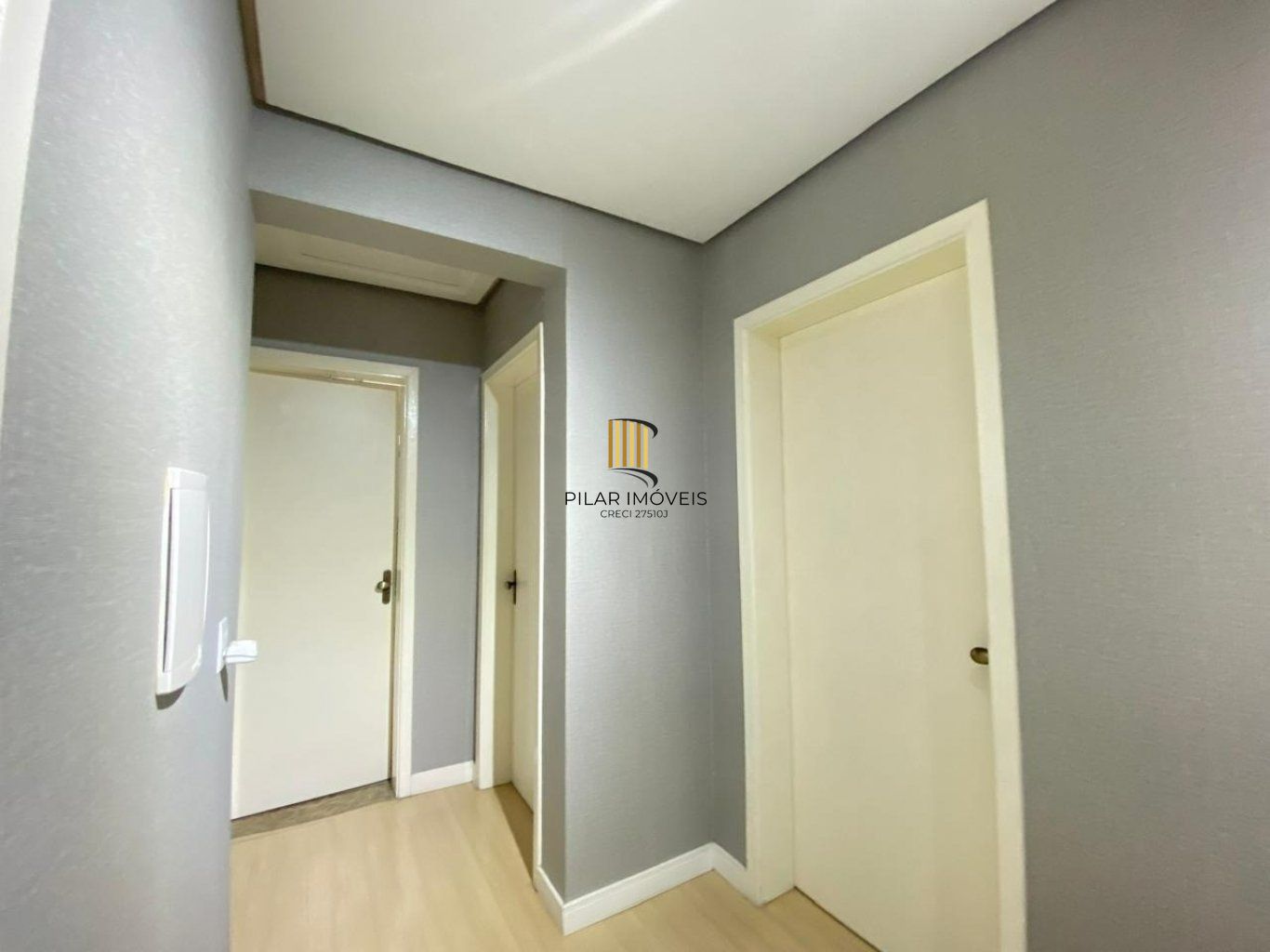 Casa de 3 quartos, 2 vagas de garagem cobertas no bairro Mato grande em Canoas.