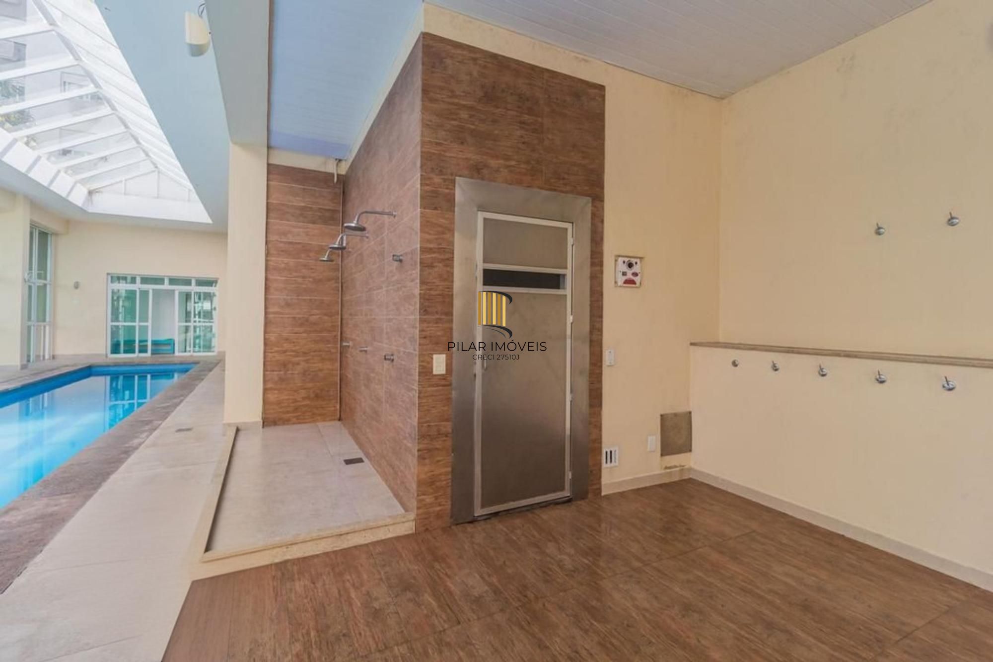 Apartamento 3 quartos, 3 suítes, elevador e 3 vagas bairro Passo da Areia.
