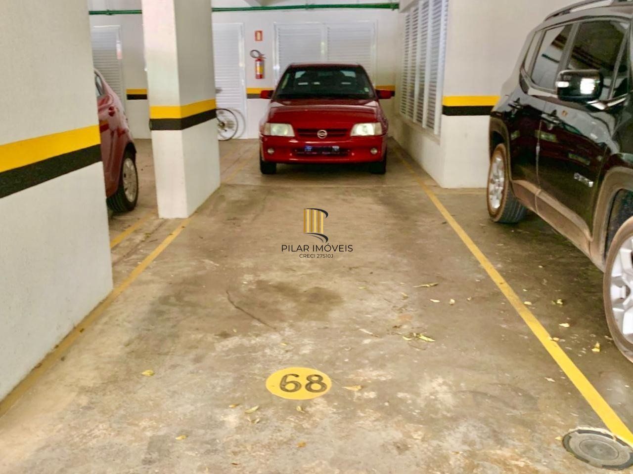 Apartamento de 3 quartos, suíte, elevador e 2 vagas no bairro Teresópolis