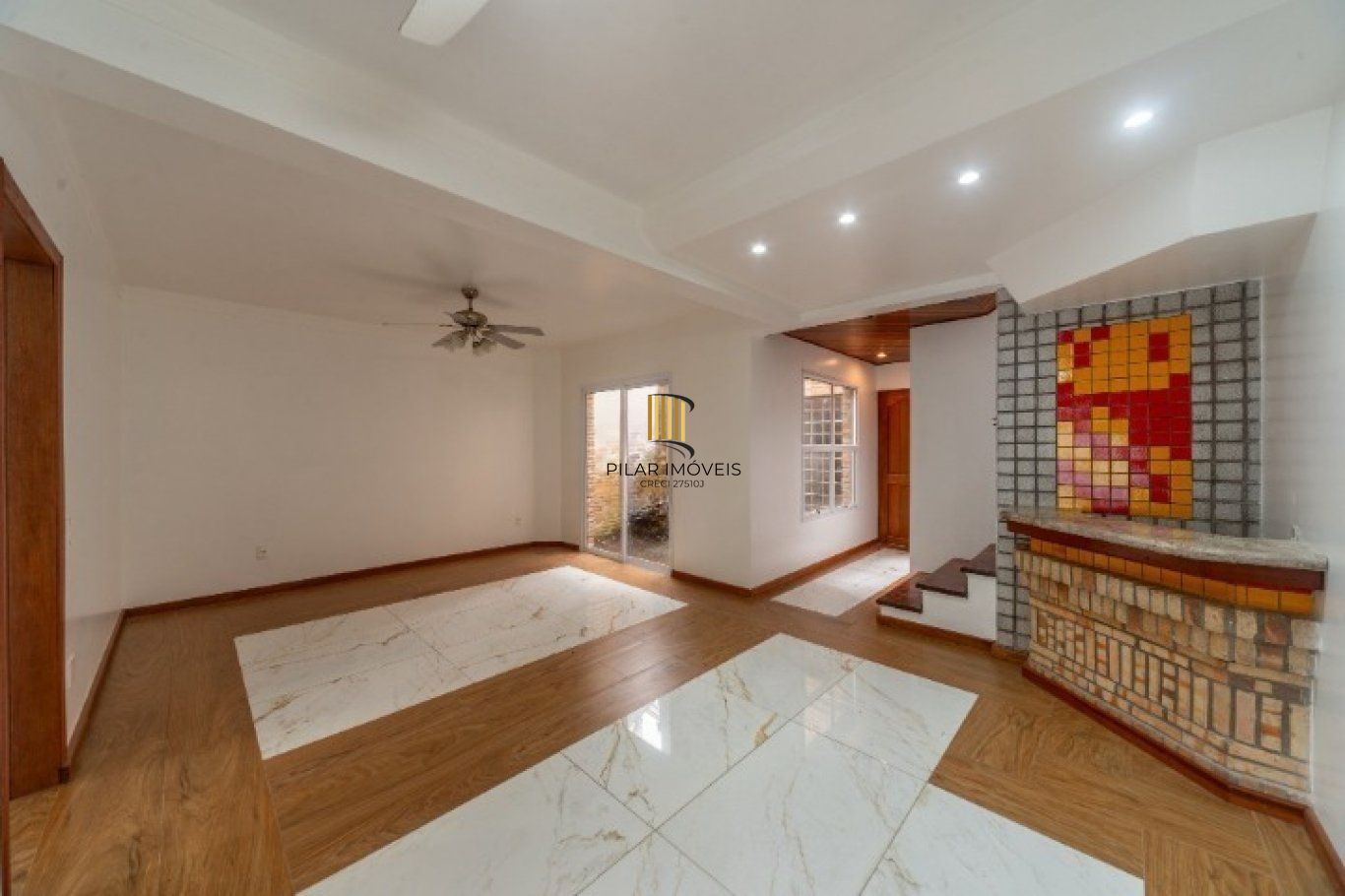 Casa com 3 quartos, 1 suíte, 2 vagas, e 234m² à venda no bairro Tristeza