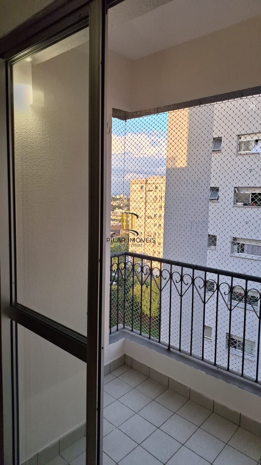 Apartamento de 2 dormitórios bairro Sarandi