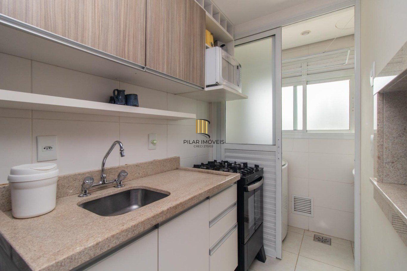 Apartamento com 1 quarto, 1 vaga e elevador no Bairro Cidade Baixa