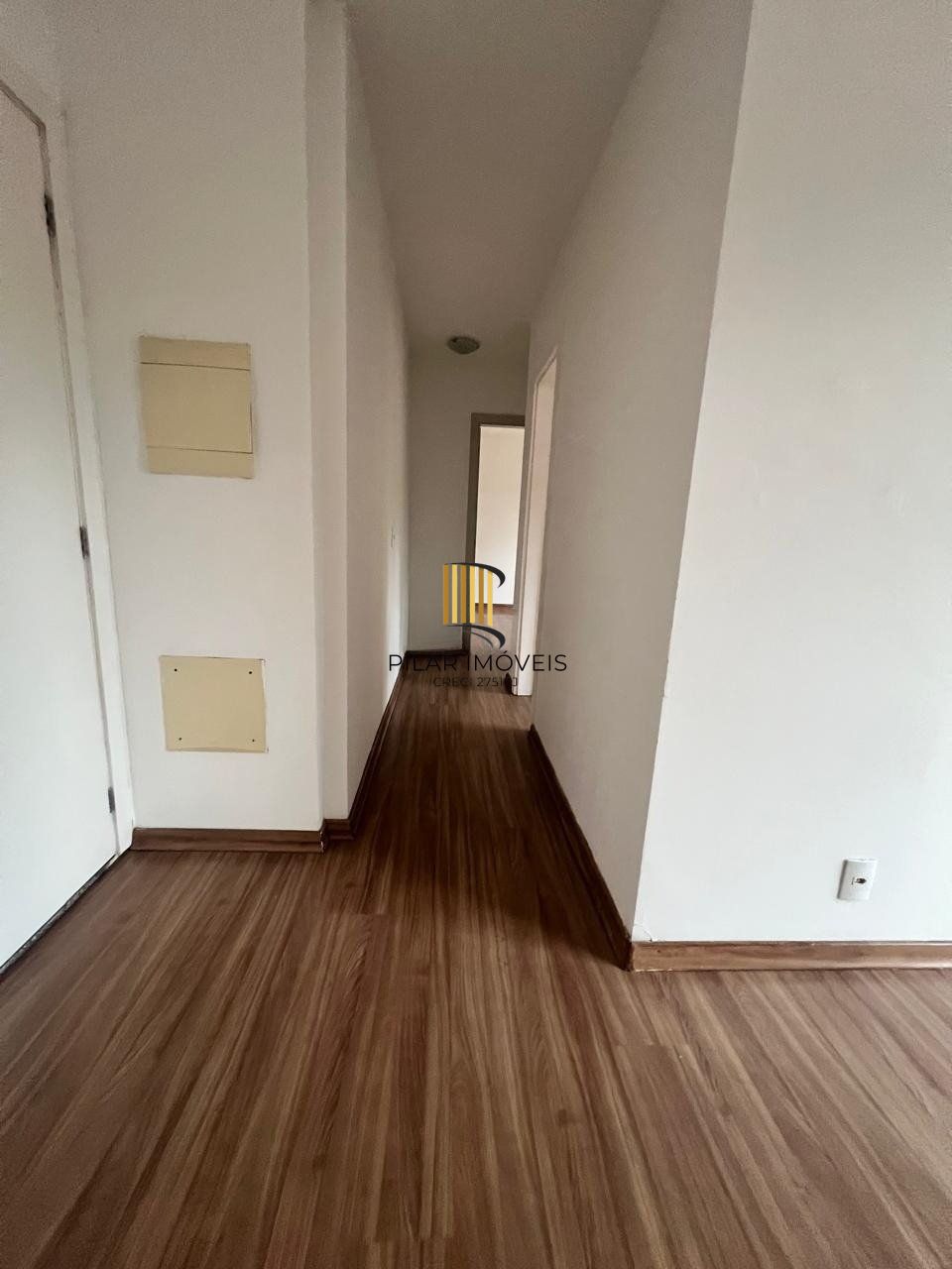 Apartamento 2 Dormitórios, com Elevador e Vaga no Morro Santana