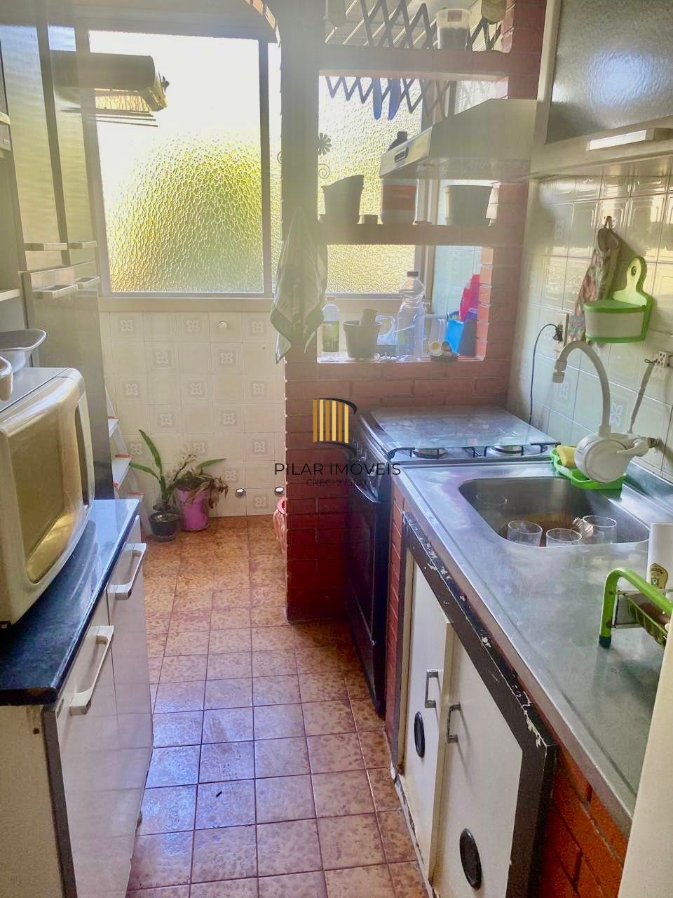 Apartamento de 2 dormitórios Segundo andar Bairro Camaqua em Porto Alegre