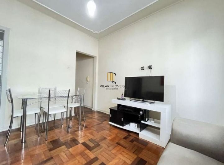 Apartamento de 2 dormitórios no bairro Santana