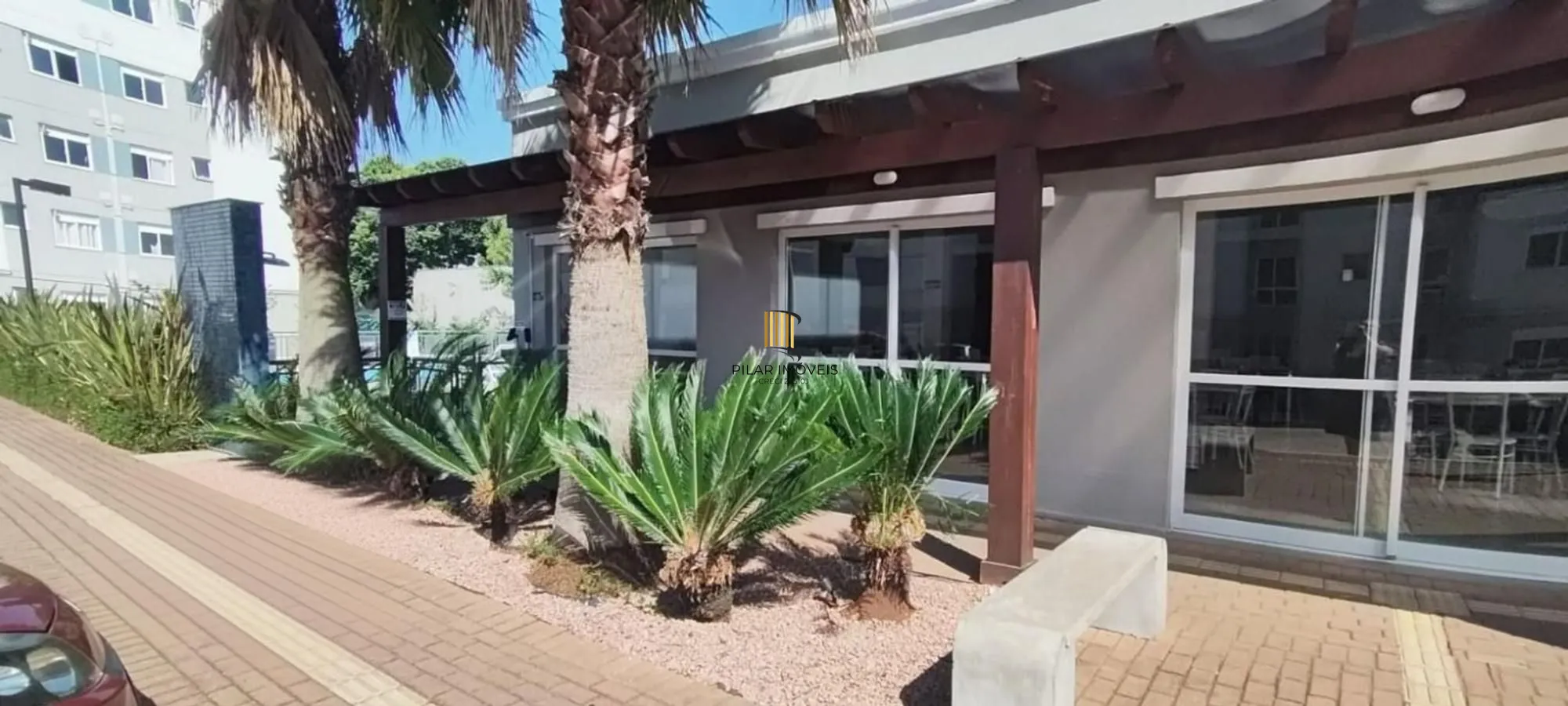Apartamento de 2 dormitórios, piscina e 1 vaga de garagem em Canoas.