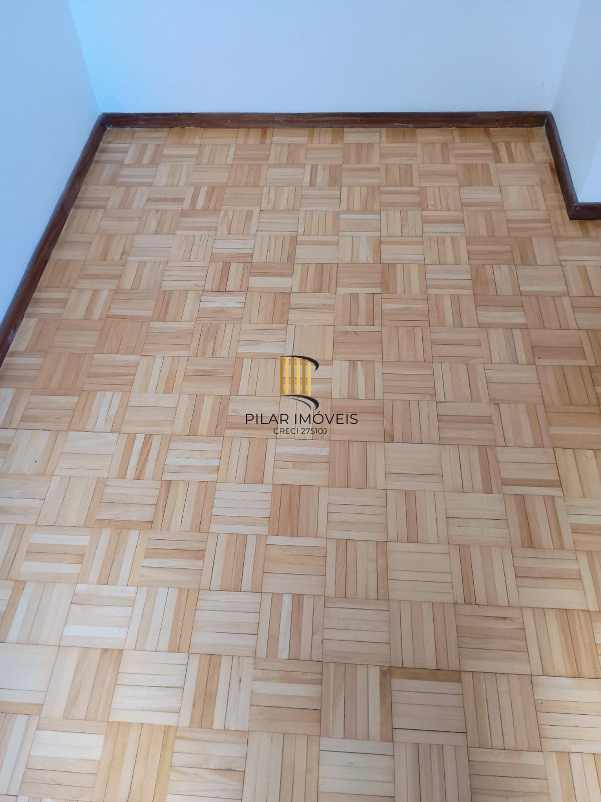 Apartamento de 3 dormitórios no bairro Sarandi