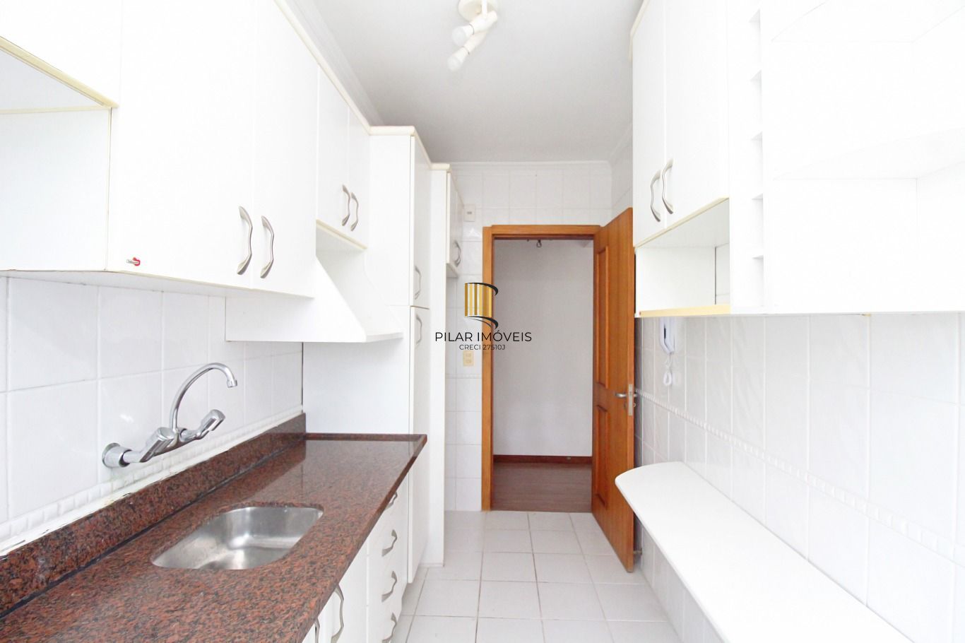Apartamento com 3 Quartos, 1 suite e 1 vaga à Venda no bairro Tristeza.