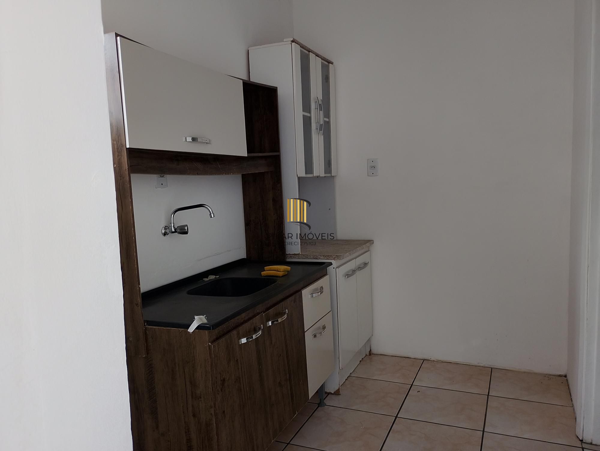 Apartamento à venda com 2 Dormitórios vaga no bairro Petropolis