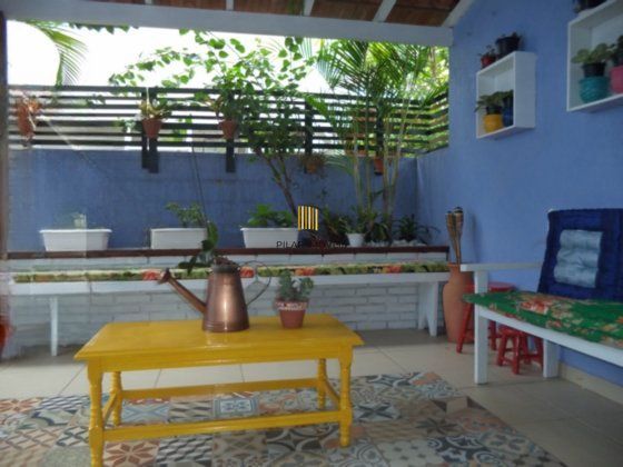 Casa com 4 dormitórios, 1 suíte, 260 m² privativos, 3 vagas no Ecoville.