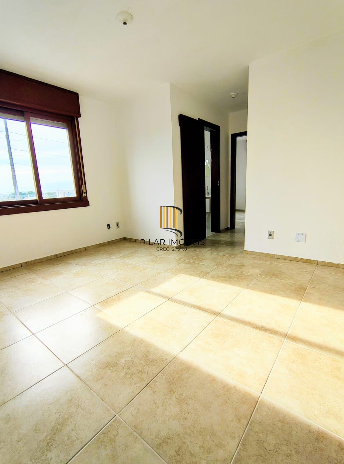 Apartamento com 66 m2 localizado na Rua Abaeté no Bairro Sarandi