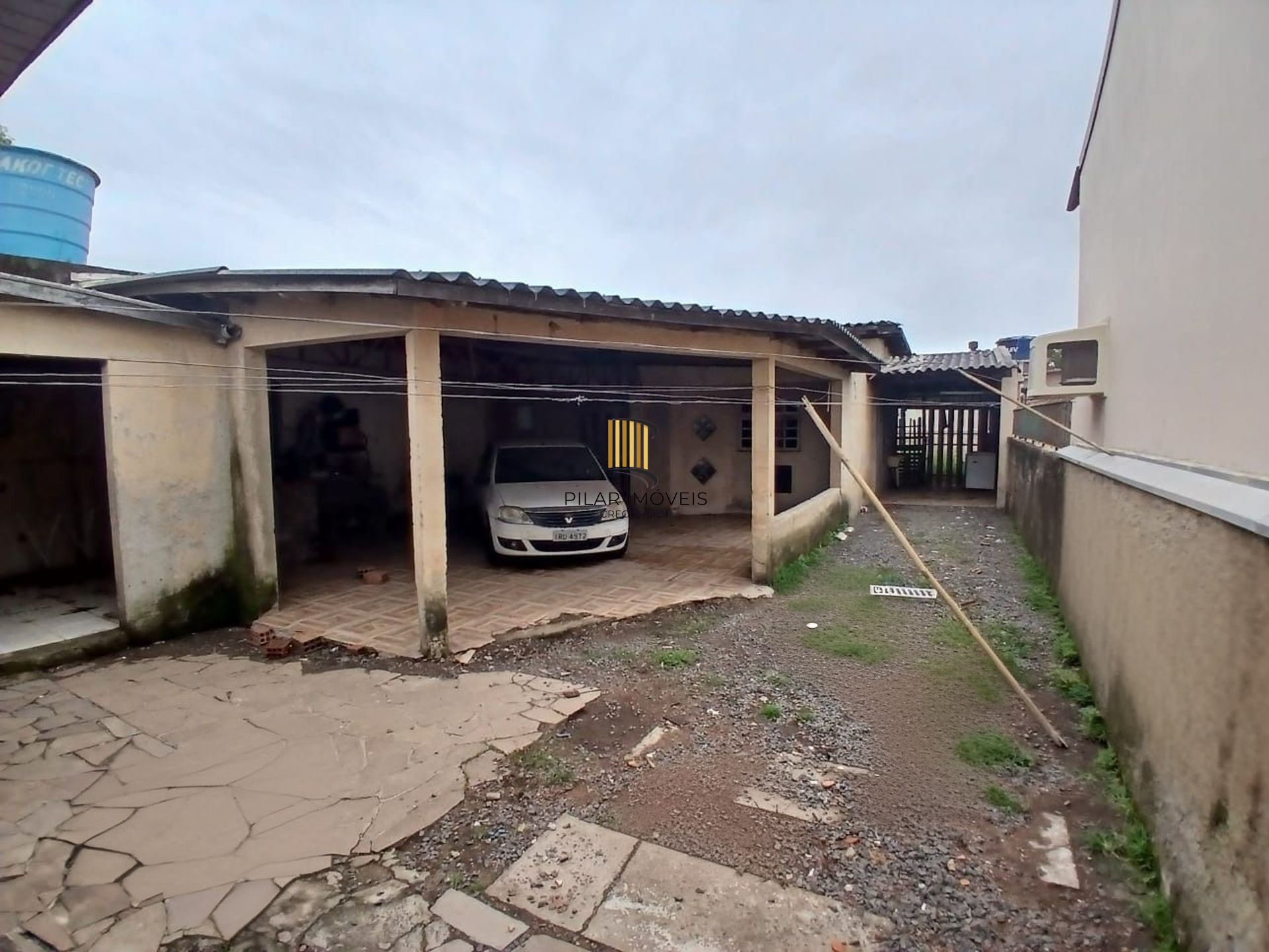 Casa de 3 dormitórios e 2 vagas de garagem em canoas.