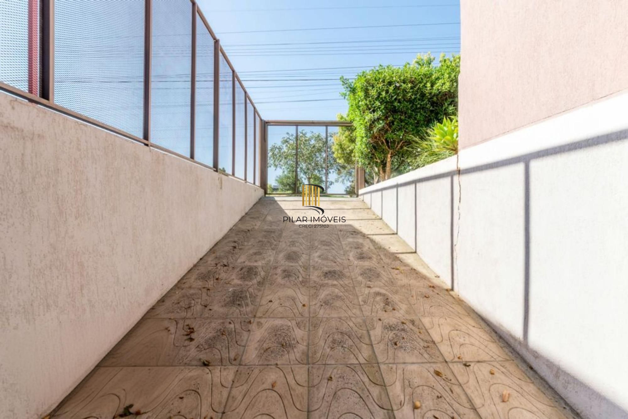 Casa em condomínio de 3 dormitórios,2 vagas e churrasqueira no bairro Agronomia