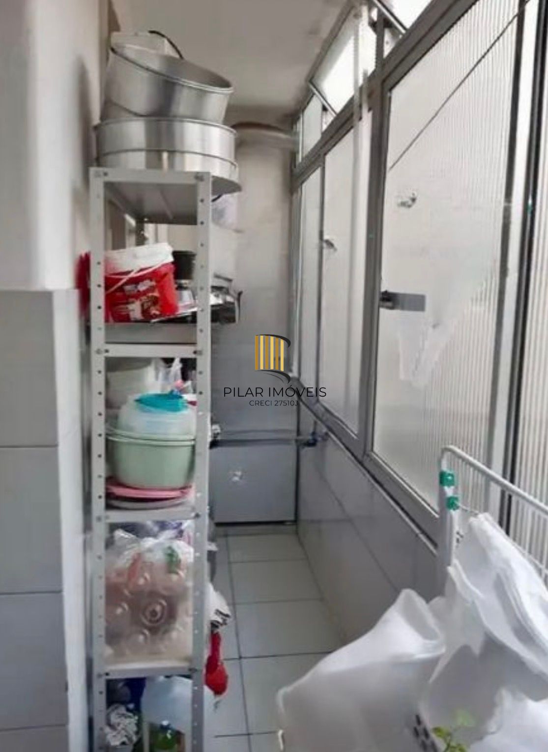 Apartamento à venda de 3 dormitórios, sacada e com 2 vagas no Bairro Rio Branco