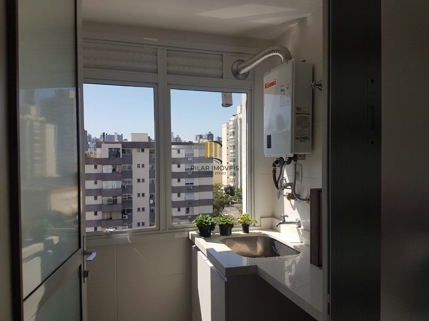 Apartamento de 2 dormitórios no bairro Jardim Botânico