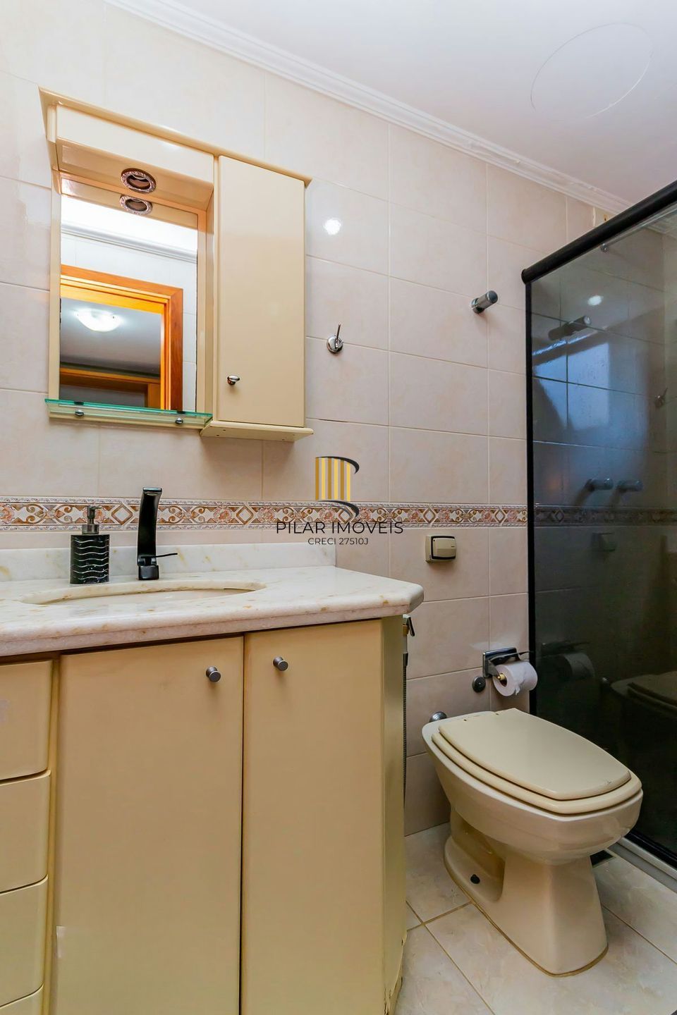 Apartamento mobiliado com 2 quartos e 1 vaga de garagem no Bairro Higienópolis