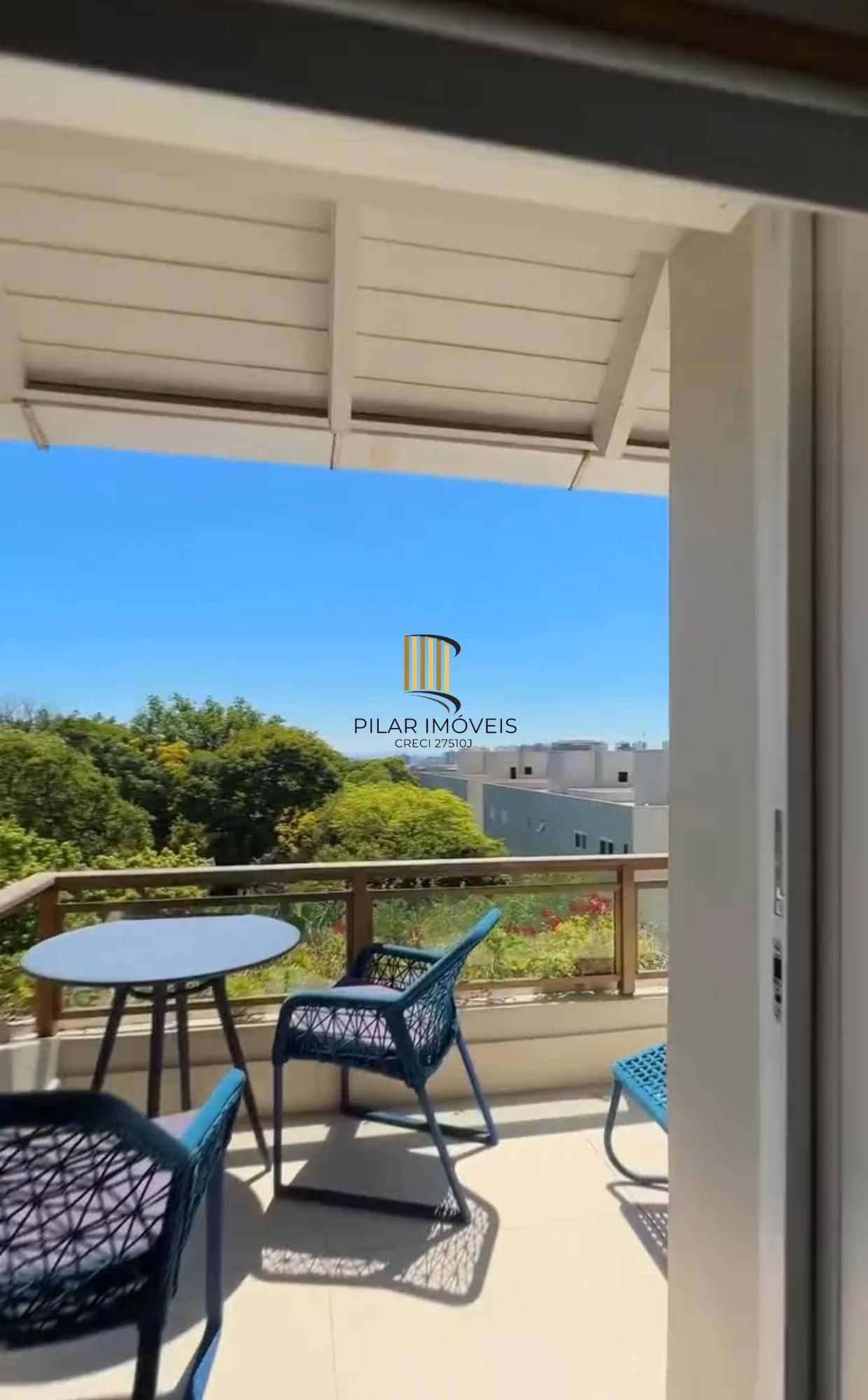 Casa em Condomínio com 3 quartos e 324m² à venda na  Rua João Caetano