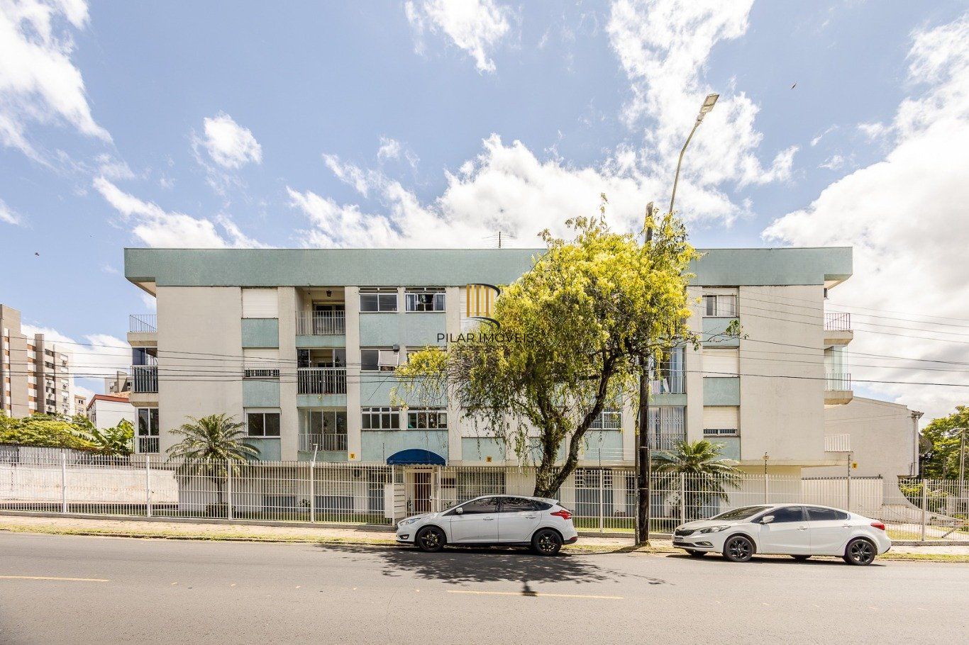 Apartamento térreo com 1 dormitório no Bairro Vila Ipiranga/Jardim Europa