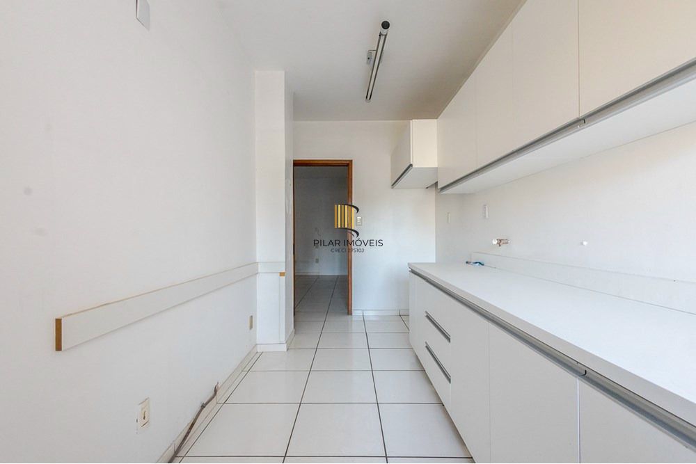 Casa com 4 quartos, 7 vagas e pátio no Bairro Higienópolis