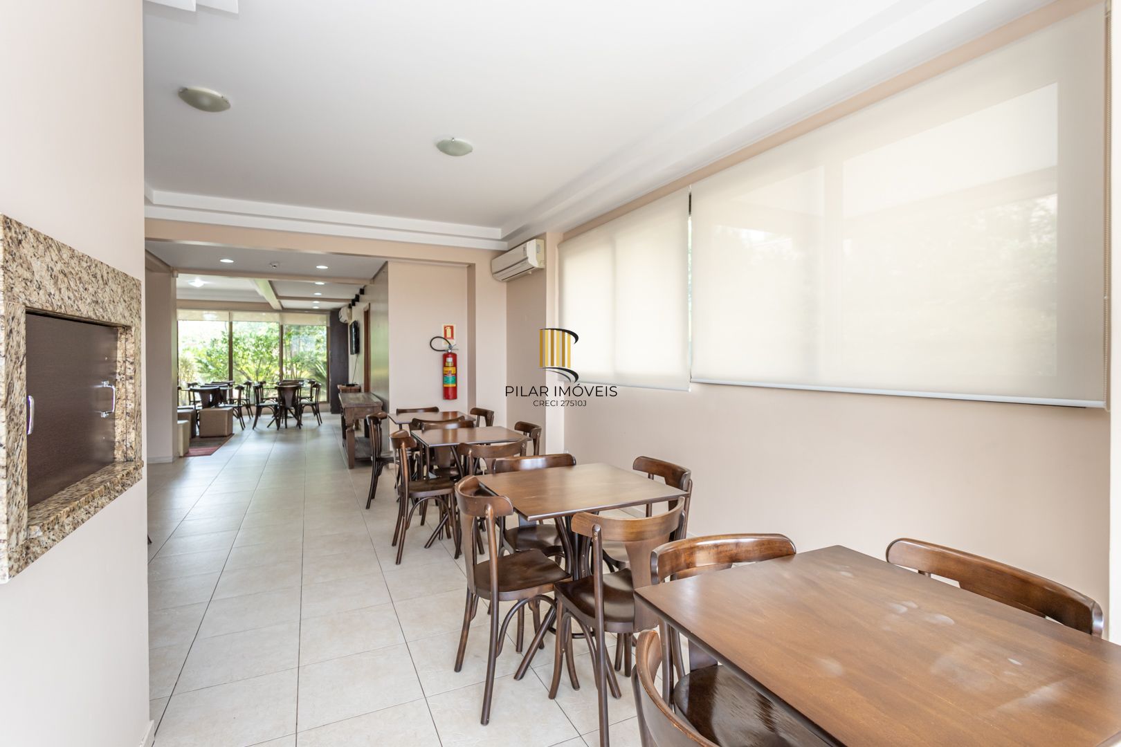 Apartamento de 97m², 2 dormitórios,1suíte, 3 vagas de garagem na rua Guararapes