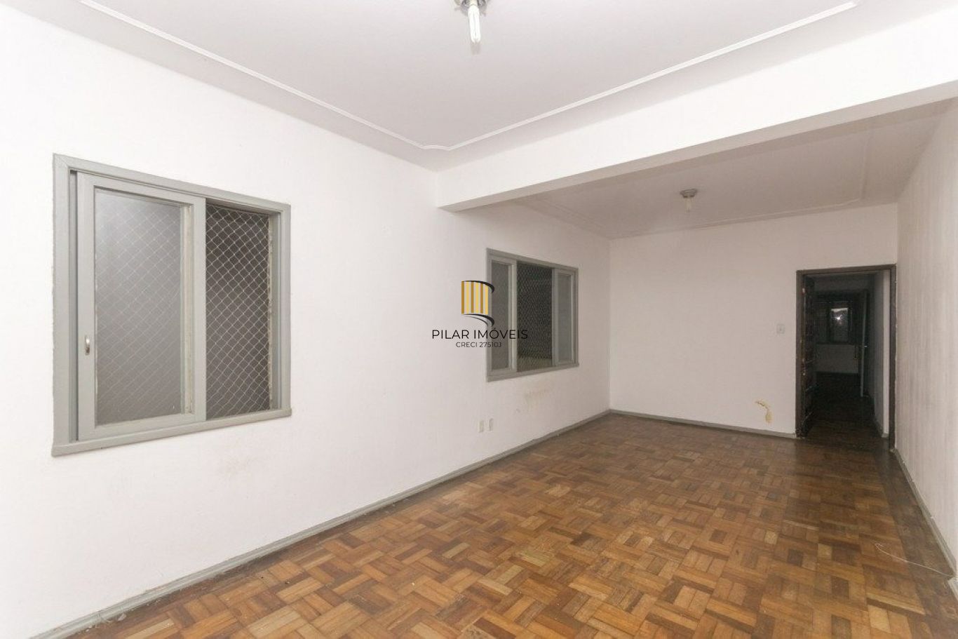 Apartamento de 3 dormitórios com 89 metros privativos no Centro.