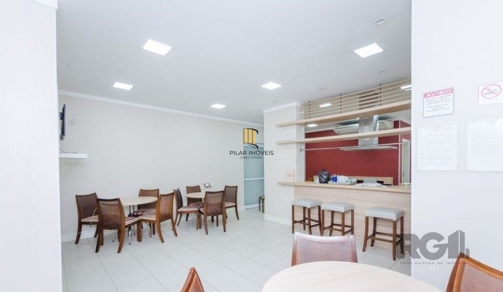 Apartamento de 3 quartos, suíte, elevador e 2 vagas no bairro Vila Ipiranga