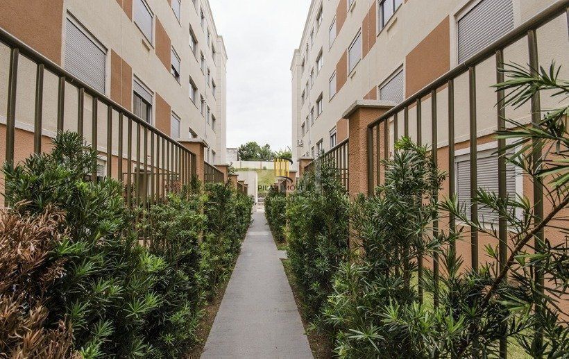 Apartamento térreo de 2 quartos, suíte, 1 vaga no bairro Jardim Itu