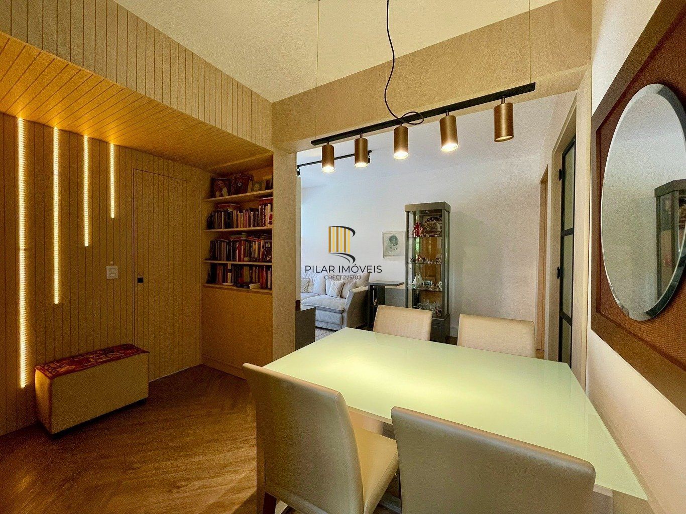 Apartamento com 2 quartos, 2 banheiros 1 vaga e elevador 73m²  na Boa Vista.